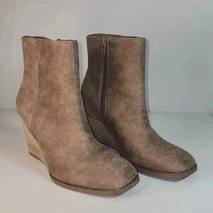 Dolce Vita Susann Booties sz 9
